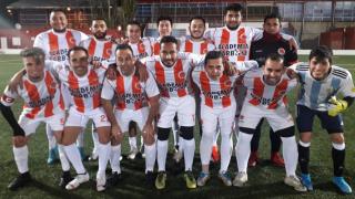 Playas y Excavaciones firman tablas